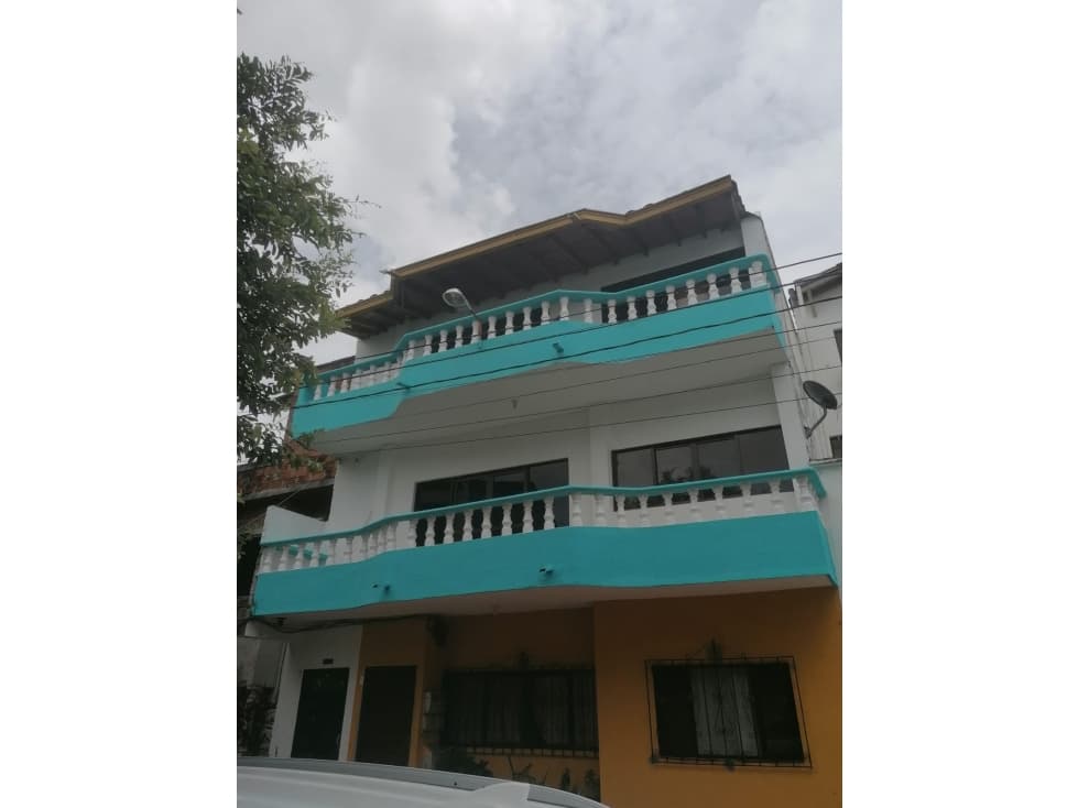 Hermosa casa en Puerto Berrio Antioquia - Se Vende - 1