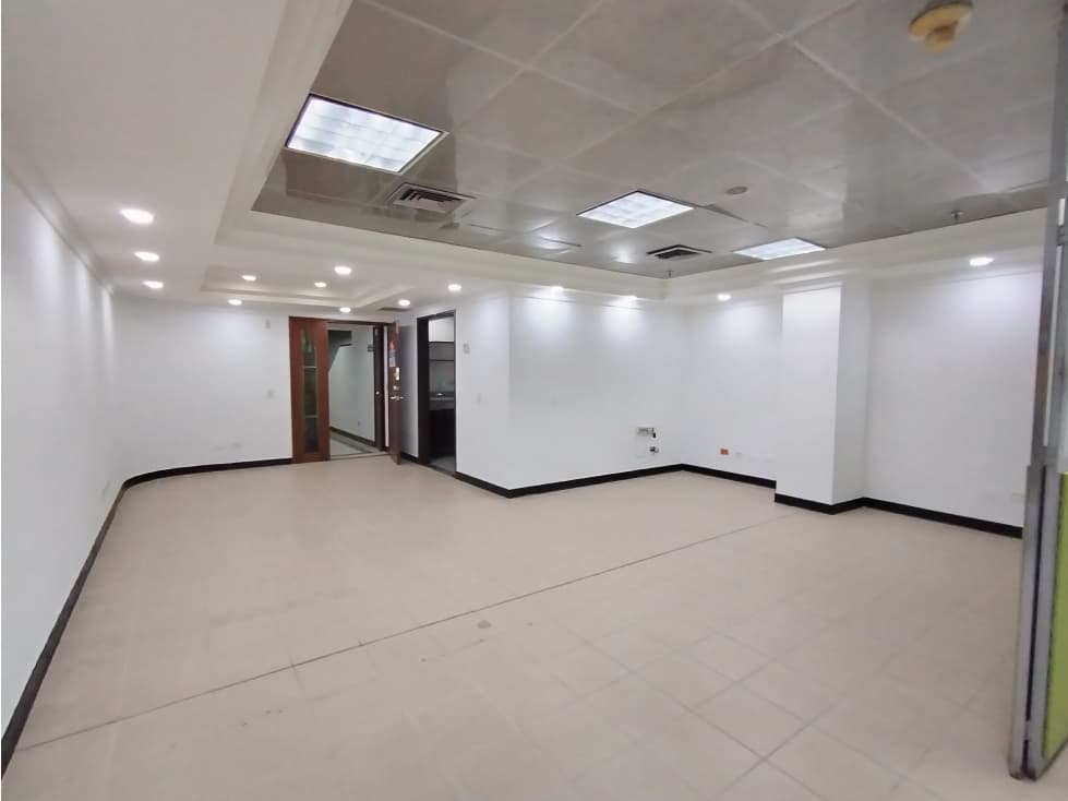 ARRIENDO OFICINA PISO 5 EDIFICIO SEAPTO SECTOR CENTRO - 1