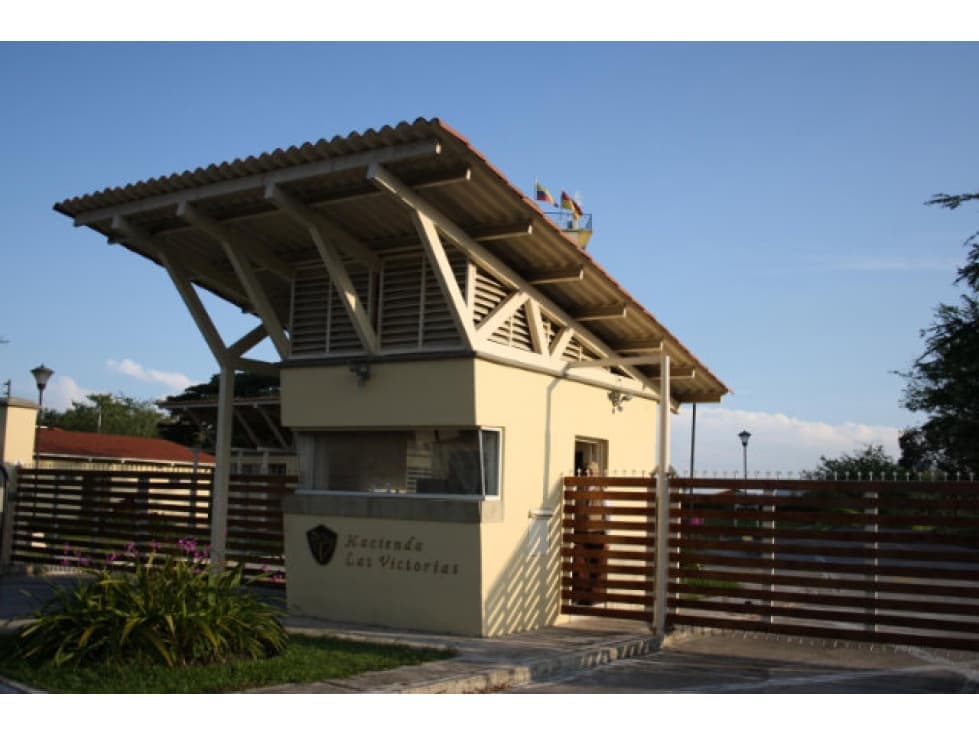 VENDO LOTE EN CONJUNTO CERRADO HACIENDA LAS VICTORIAS - 1