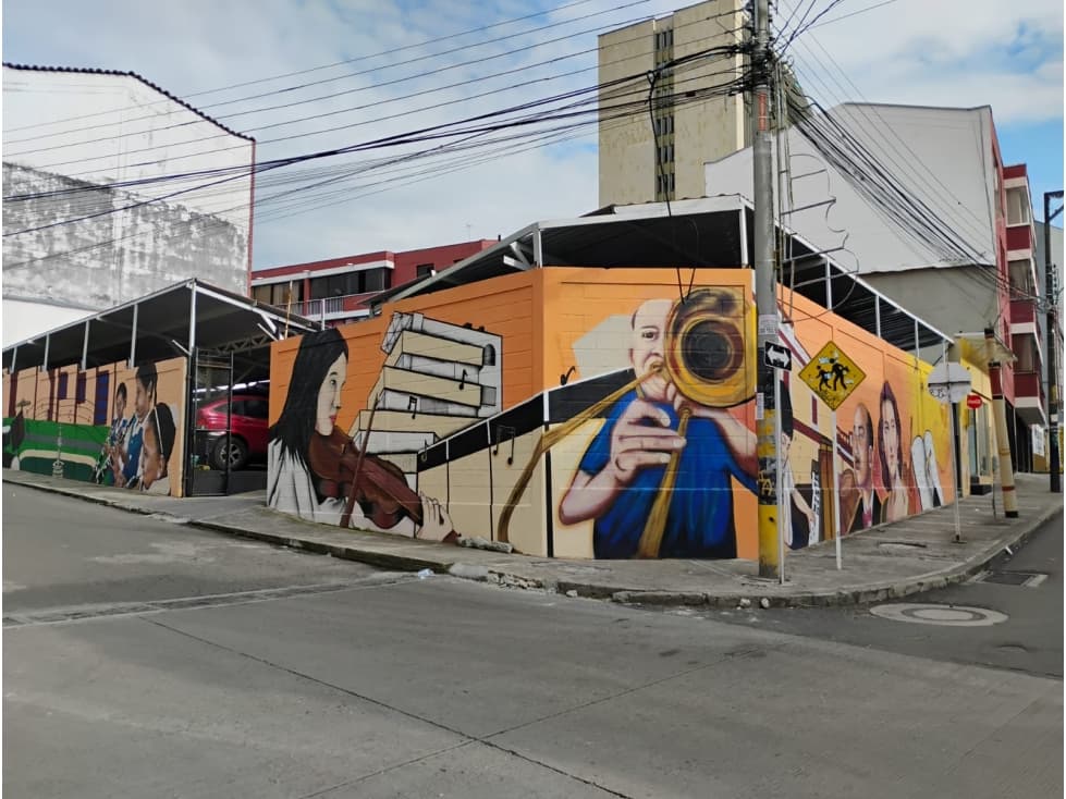 VENDO LOTE ESQUINERO SECTOR CENTRO - 1