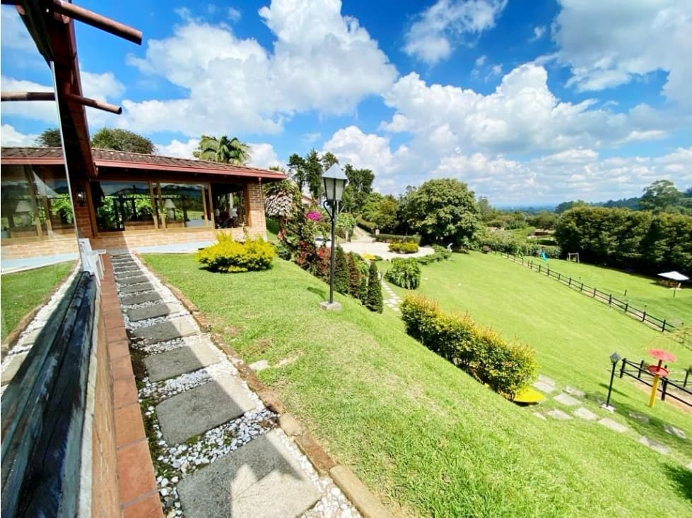 T0317. Alquiler! Finca amoblada en buen sector en Llanogrande - 1