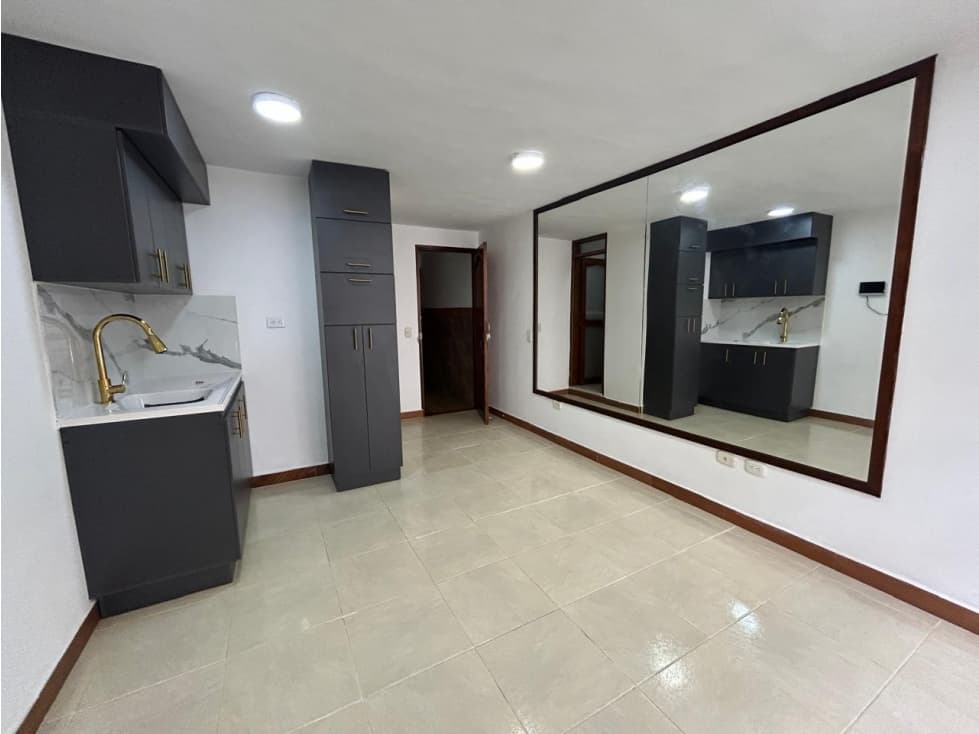 T0542. Alquiler! Local con gran ubicación, cerca al parque en La Ceja - 1