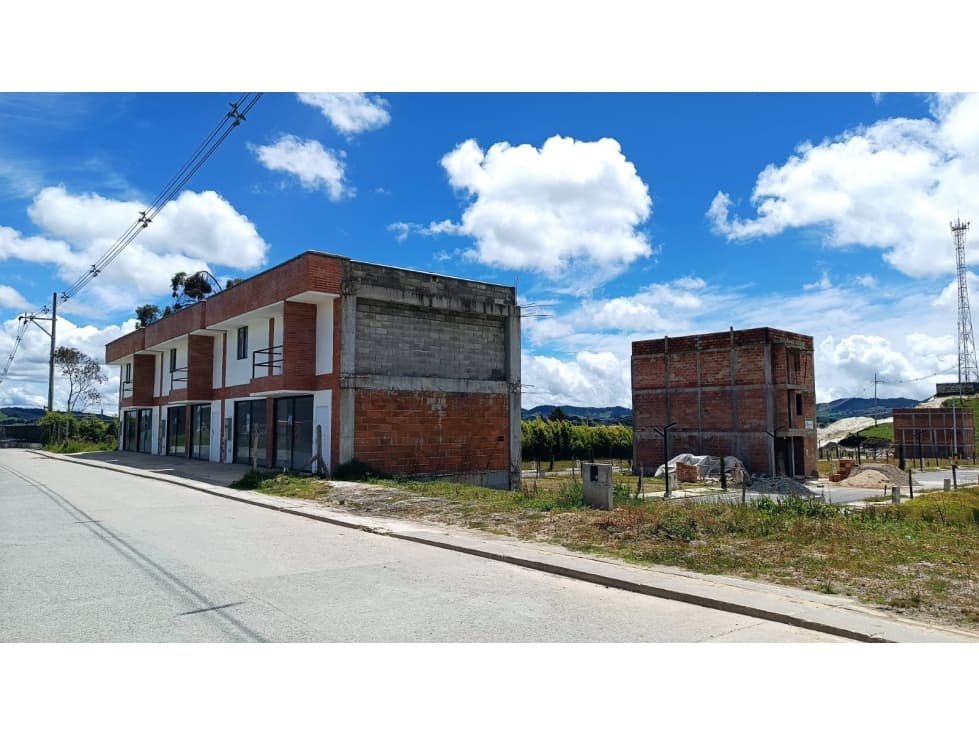 L0206. Venta! Lote 72m2 en excelente urbanización, La Unión - 1