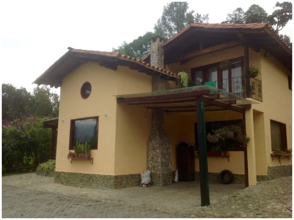 T0495. Casa campestre con excelentes espacios en El Retiro Antioquia  - 1
