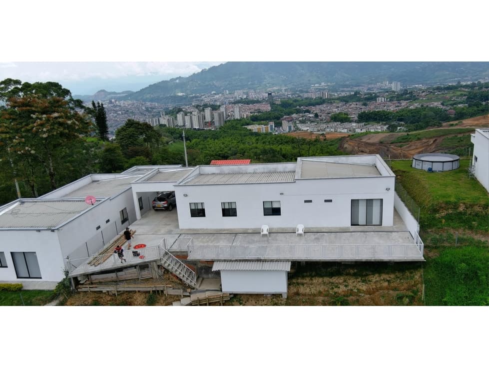 Hermosa casa campestre en Dosquebradas-Risaralda - 1