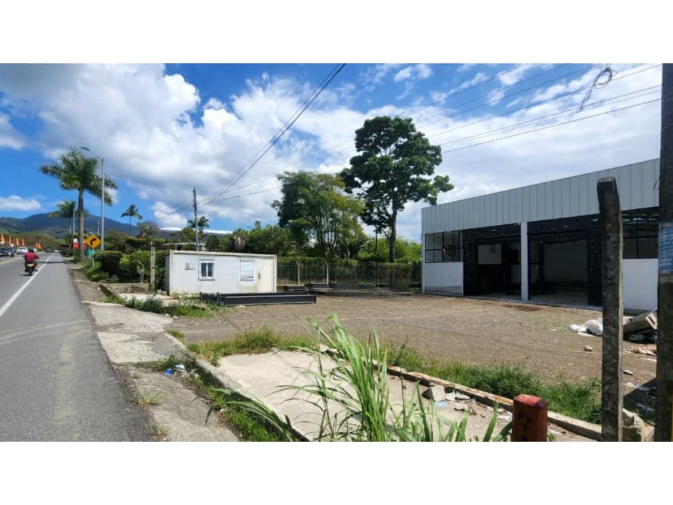 BODEGA EN VENTA EN LA ROMELIA-EL POLLO DOSQUEBRADAS - 1