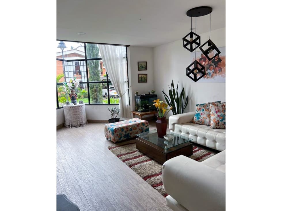 Espectacular casa esquinera en conjunto, sector Bombay, Dosquebradas - 1