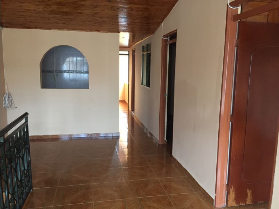 SE VENDE HERMOSA CASA BIFAMILIAR EN MONTENEGRO QUINDIO COLOMBIA - 1