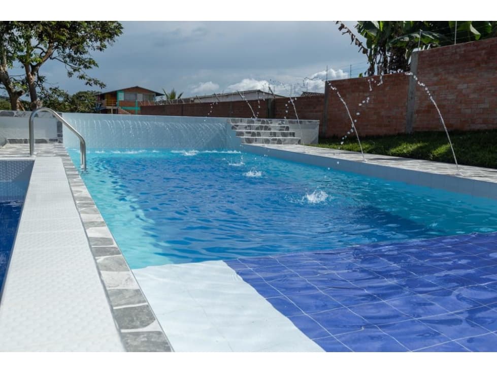 CASA EN CONDOMINIO LAGO CALIMA - 1