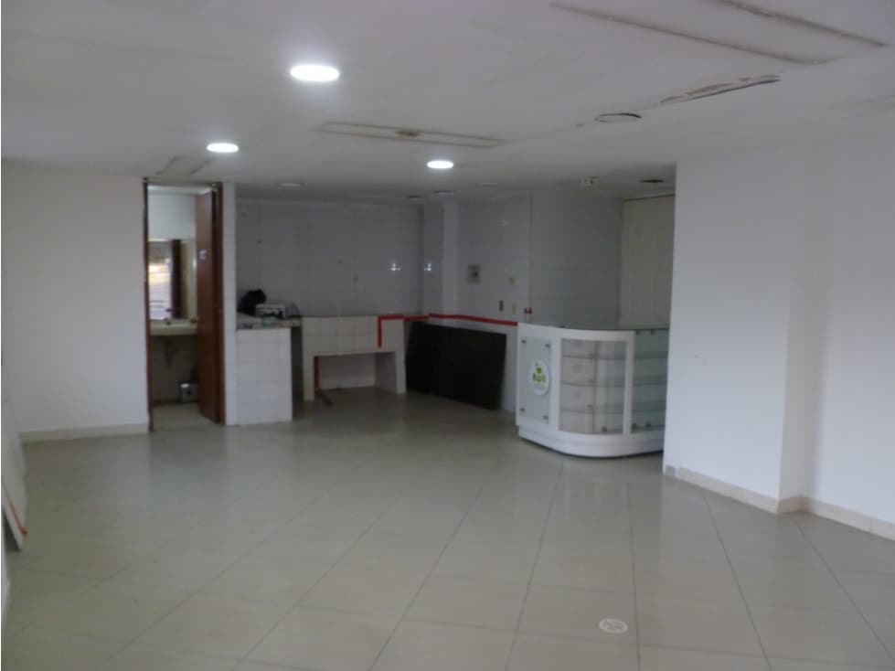 Se arrienda local en chapinero Javeriana - 1