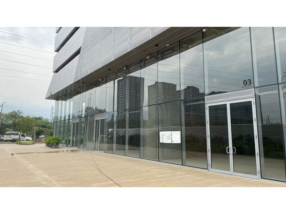 ARRIENDO LOCAL NUEVO EN OBRA GRIS EN CIUDAD DEL RÍO MEDELLIN - 1