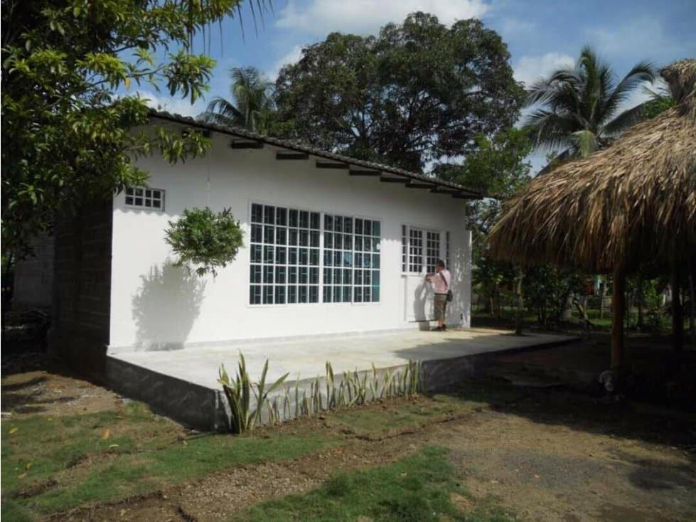 SE VENDE CASA FINCA RETIRO DE LOS INDIOS CERETE CORDOBA COLOMBIA - 1