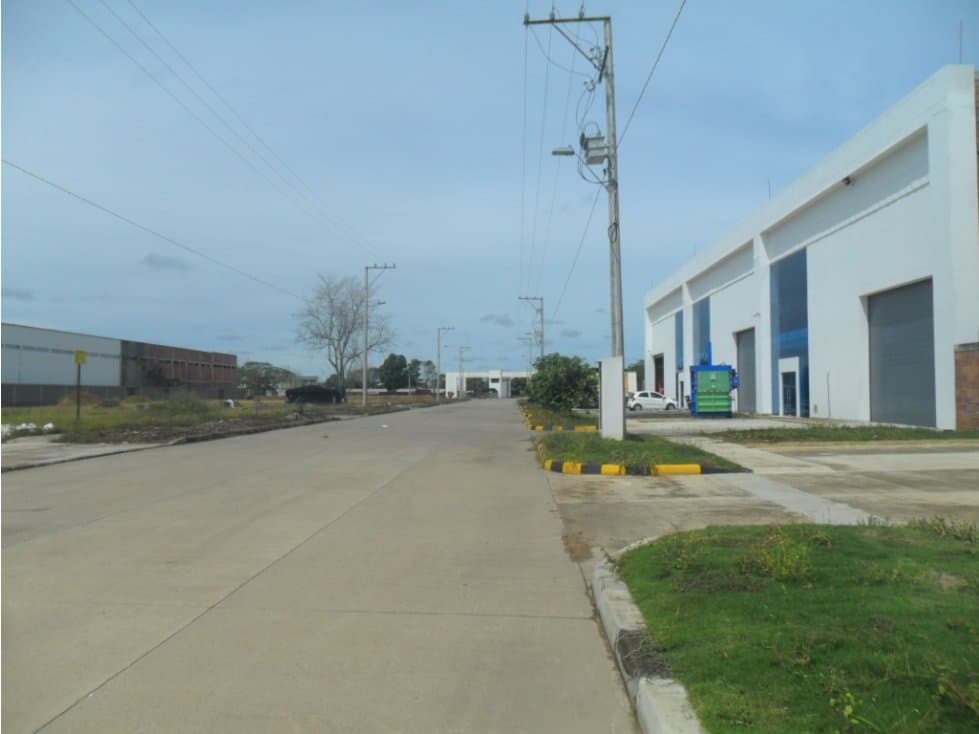 EN VENTA BODEGA EN EL TRIUNFO MONTERIA COLOMBIA - 1