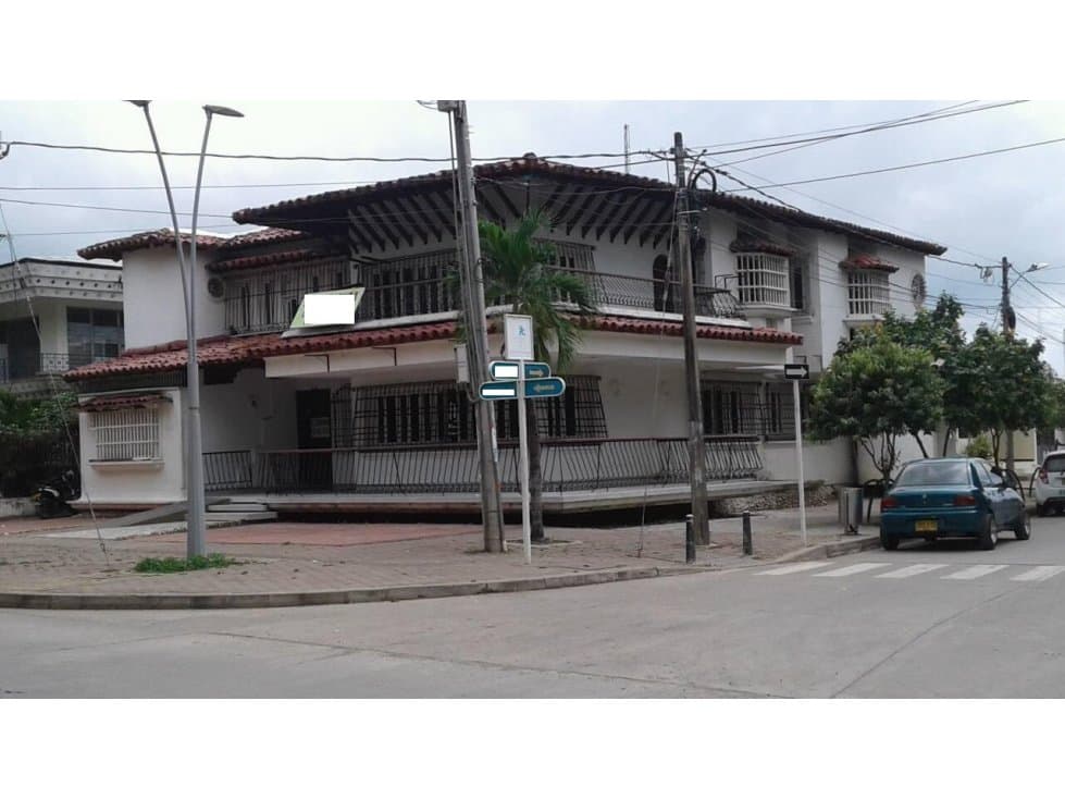 EN ARRIENDO CASA AMPLIA AVENIDA PRIMERA MONTERIA CORDOBA COLOMBIA - 1