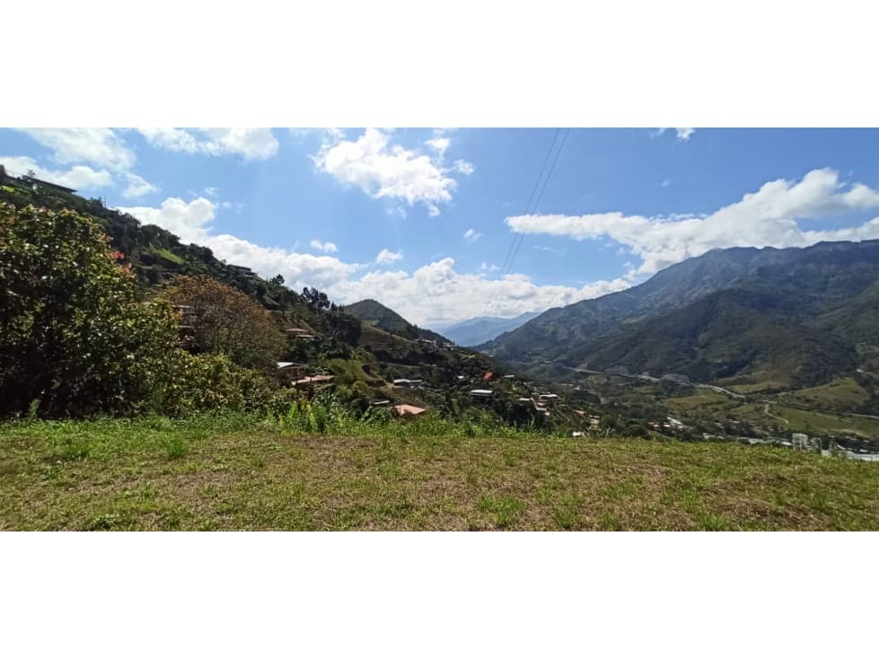 Hermoso lote para la venta ubicado en Barbosa - 1