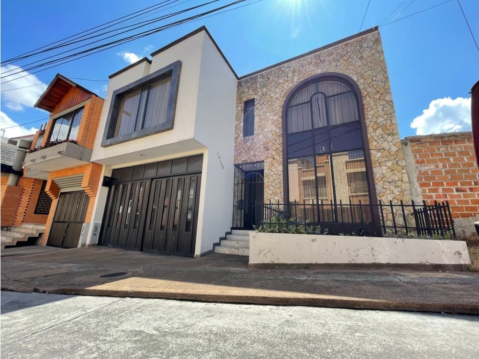 Se arrienda o se Vende casa en san Ignacio - 1