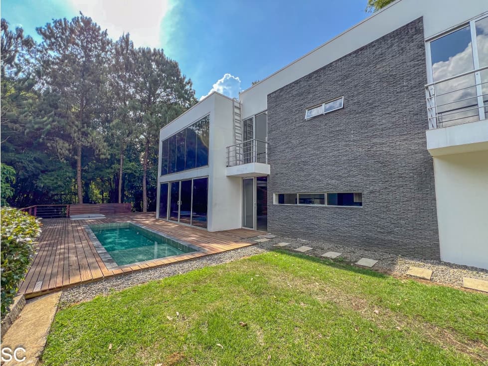 CASA CAMPESTRE COPACABANA EN UNIDAD CERRADA - 1