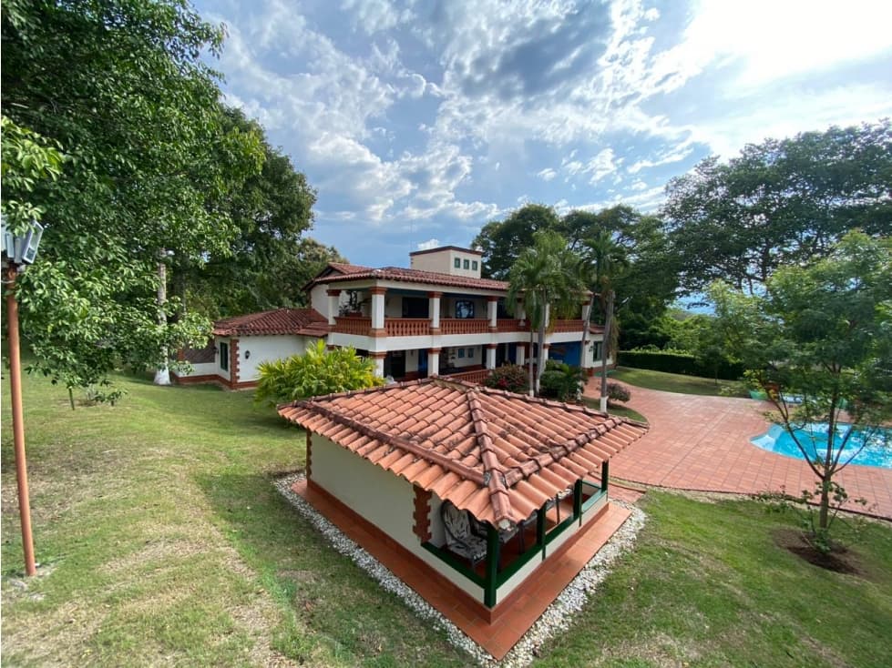 VENTA DE FINCA DE RECREO, SAN JERÓNIMO, ANTIOQUIA - 1