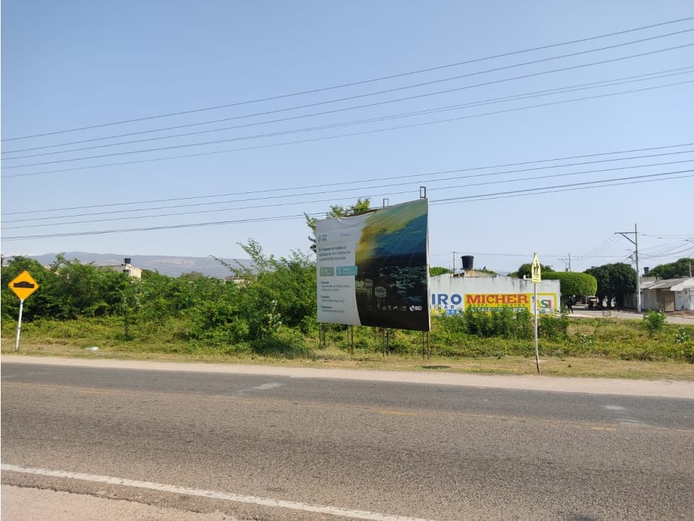 3 LOTES EN VENTA - 1