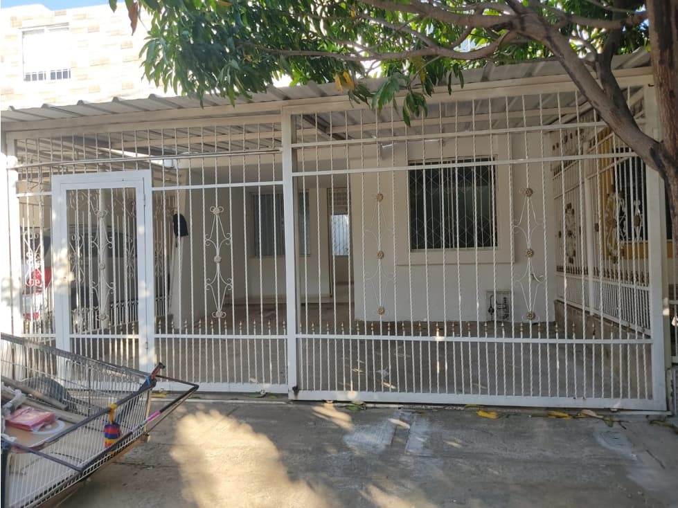 CASA 2 PISOS EN ARRIENDO - 1