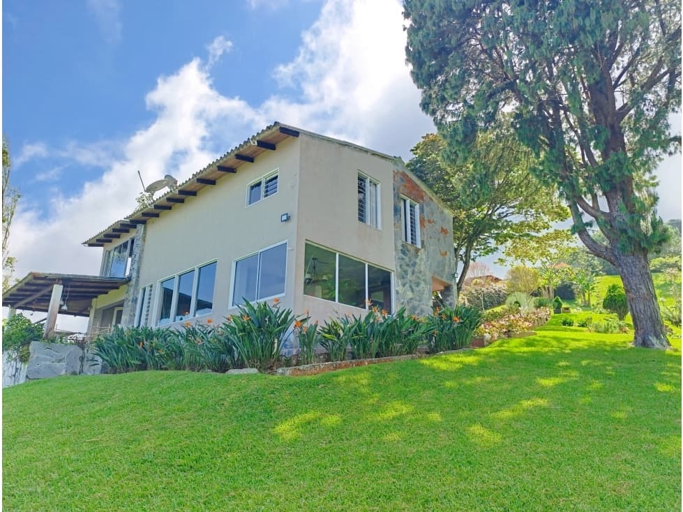 FINCA CAMPESTRE EN DAPA ALTO CON PESEBRERA - 1