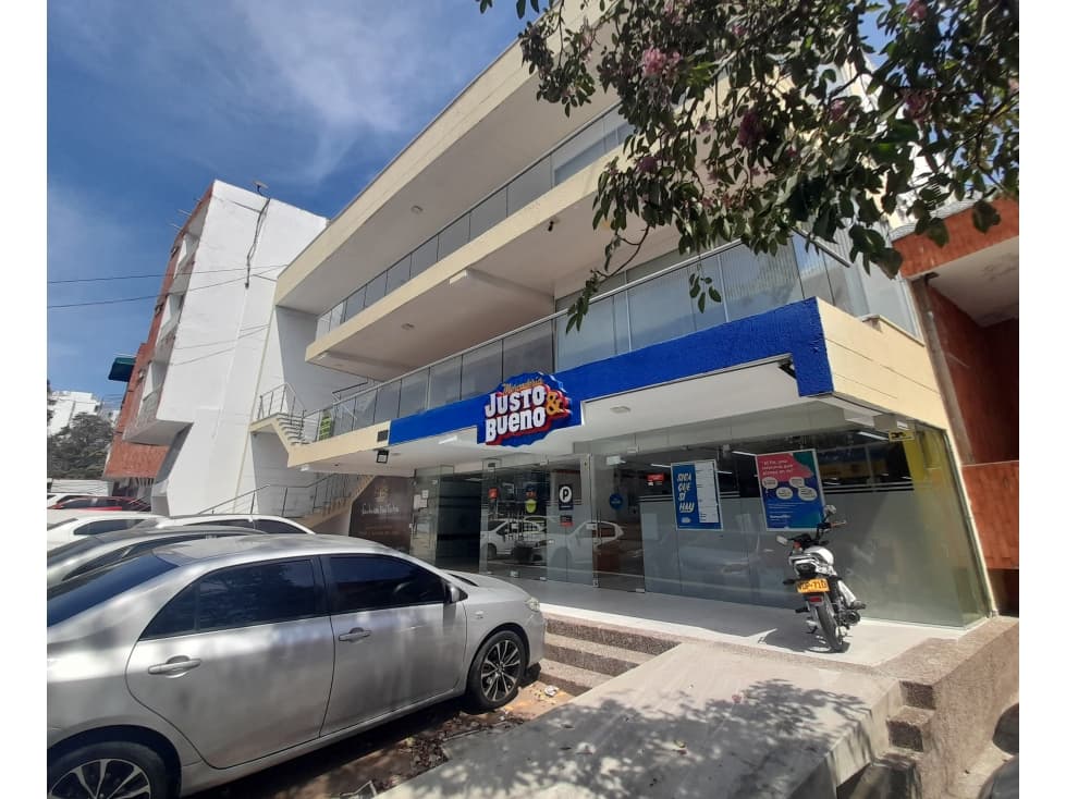 VENTA DE EDIFICIO COMERCIAL - 1