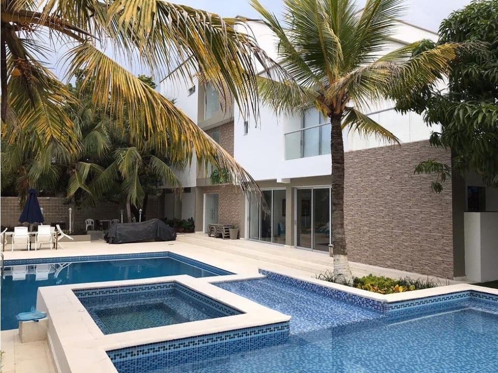 VENTA DE CABAÑA EN PLAYA MENDOZA - 1