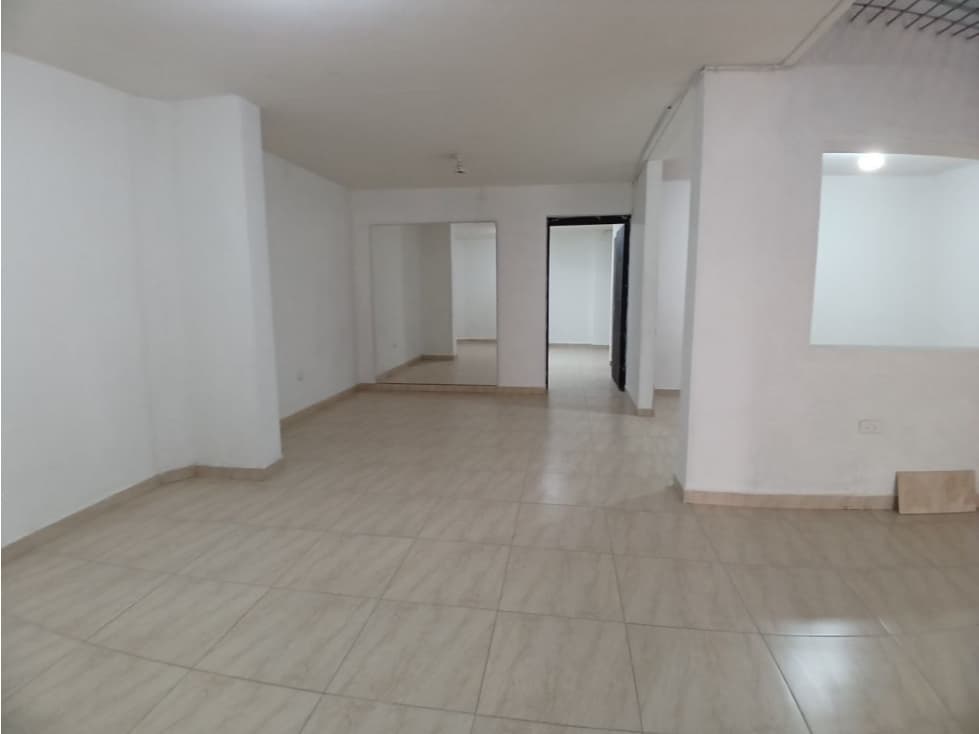 OFICINA/LOCAL COMERCIAL EN ARRIENDO, CERCA AL PARQUE DE ENVIGADO P2 - 1