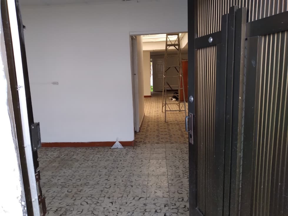 VENTA DE CASA CON APARATESTUDIO 300M2 EN LA UNIÓN ANTIOQUIA - 1