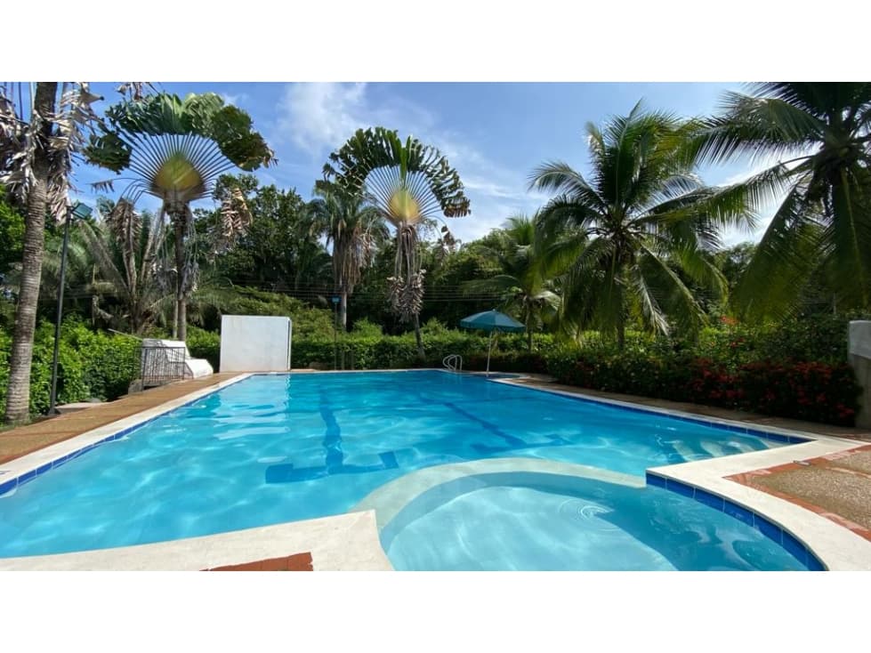 VENTA HERMOSA FINCA - CARMEN DE APICALA - 1