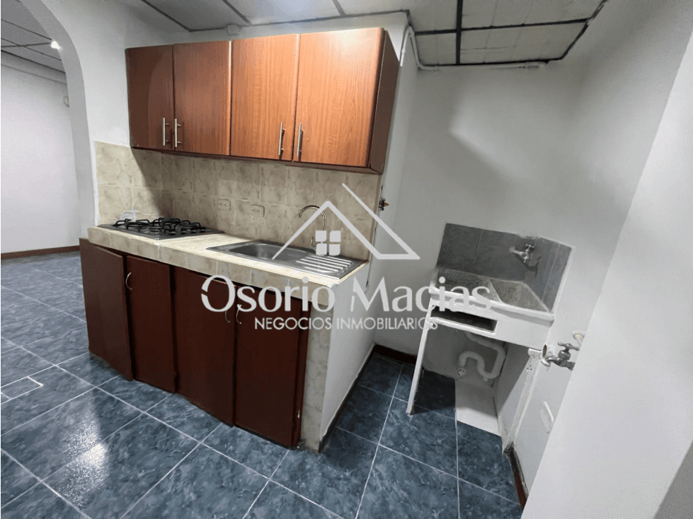 Arrienda apartamento en Alcazares - 1