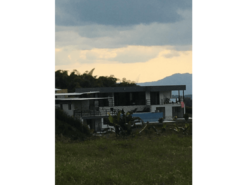 SE VENDE FINCA VIA MARSELLA - 1