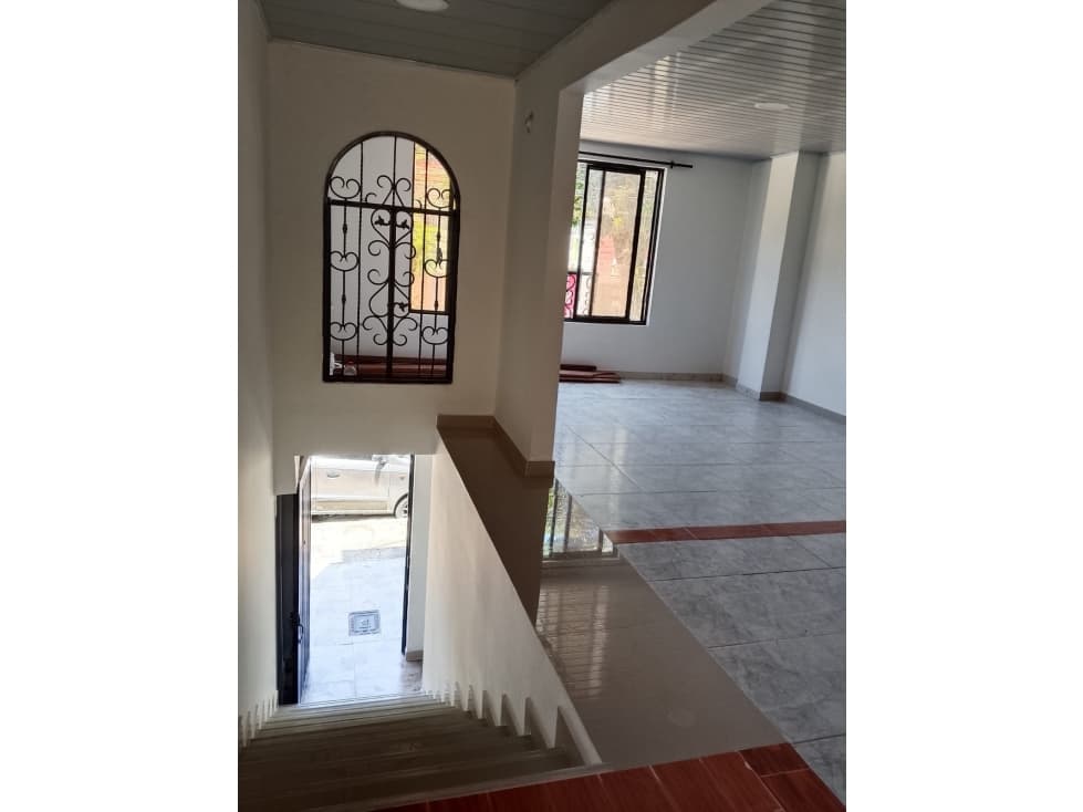 SE VENDE HERMOSA CASA CON RENTA EN DOSQUEBRADAS - 1