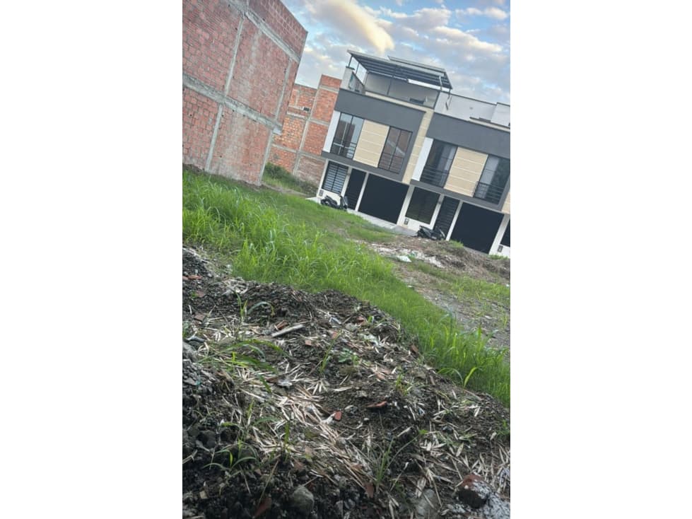 SE VENDE LOTE EN CARTAGO VALLE - 1