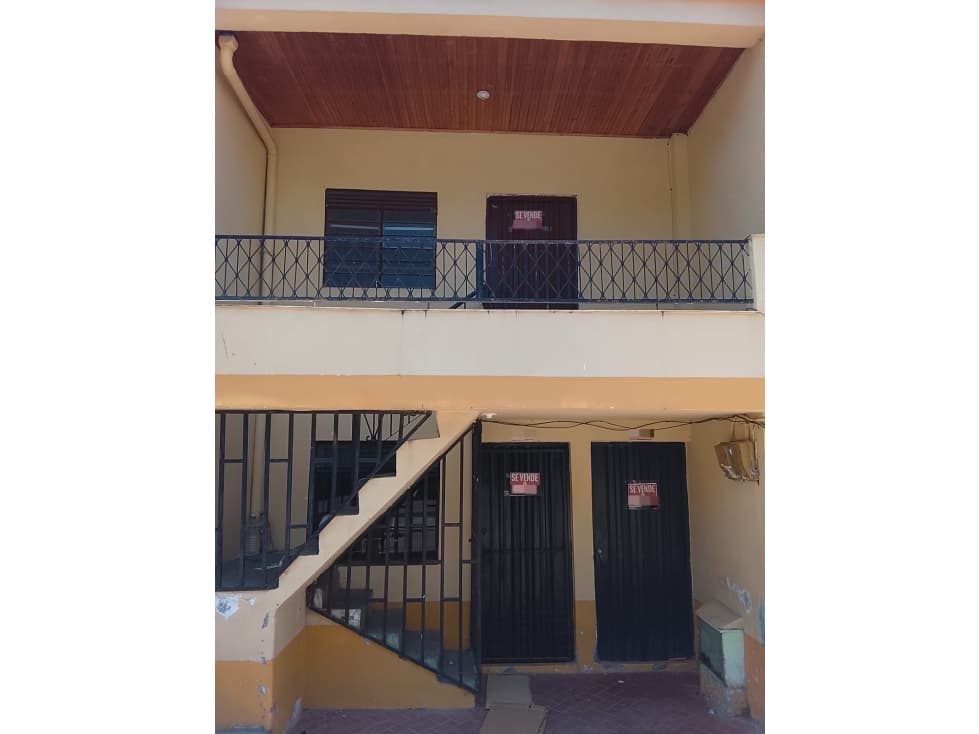 Se vende casa de 2 pisos independientes en La Virginia - 1