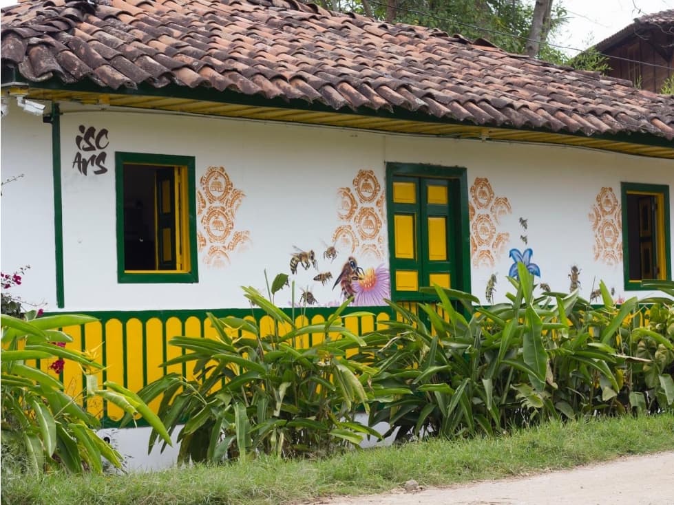 Se Vende Hermosa Casa ubicada en Salento - 1