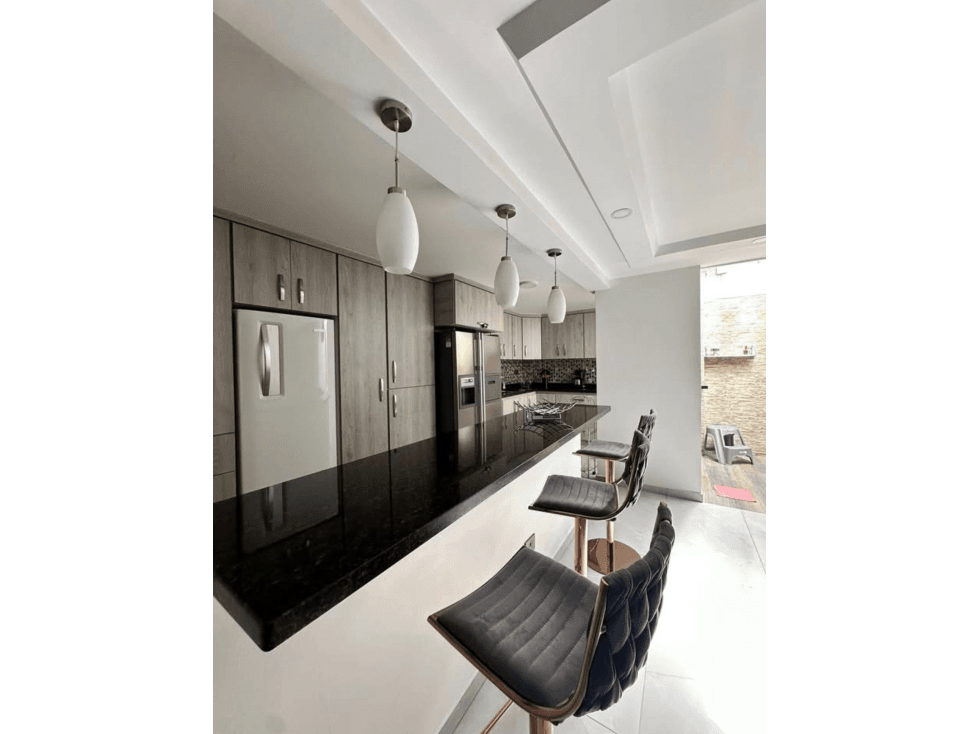 ¡SE VENDE ESPECTACULAR CASA AMOBLADA EN VILLAS DEL JARDÍN ! - 1