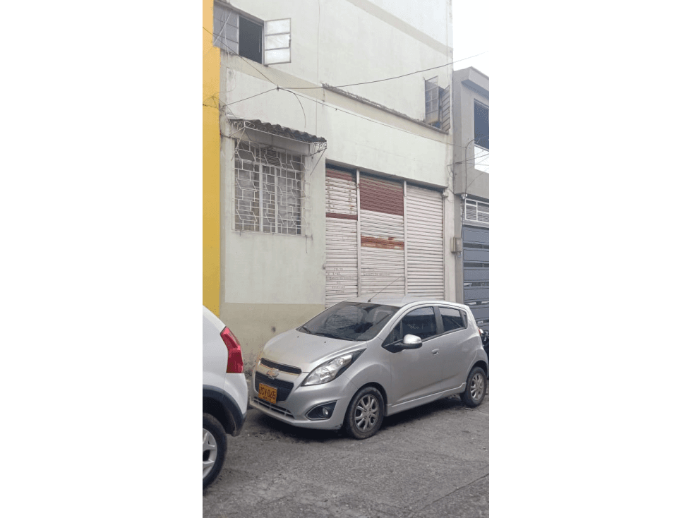 SE VENDE BODEGA EN DOSQUEBRADAS CERCA AL VIADUCTO EN EL JAPON - 1