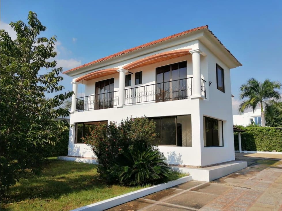 VENDO CASA VIA MELGAR-GORARDOT 4H $650 M.M. NEGOCIABLES. - 1