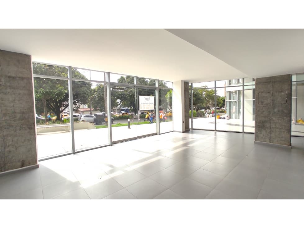 150m2 Local en Arriendo Envigado cerca a Mayorca - 1