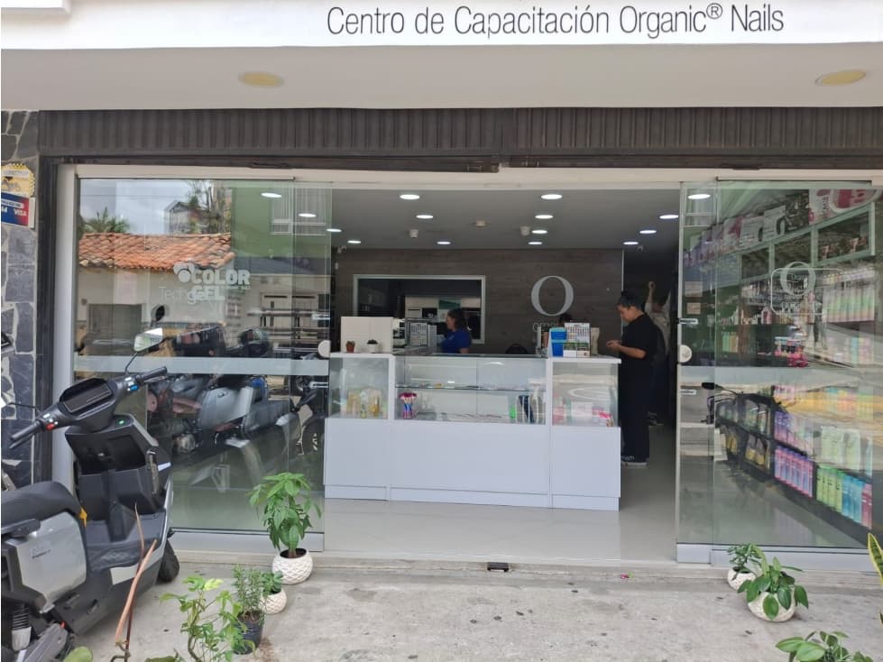VENTA DE LOCAL COMERCIAL EN RIONEGRO - 1
