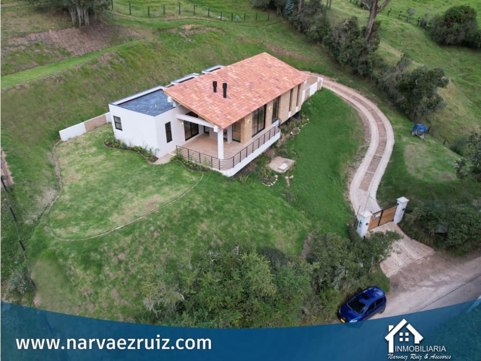 En Venta Hermosa Casa Campestre Nueva en Tabio - 1