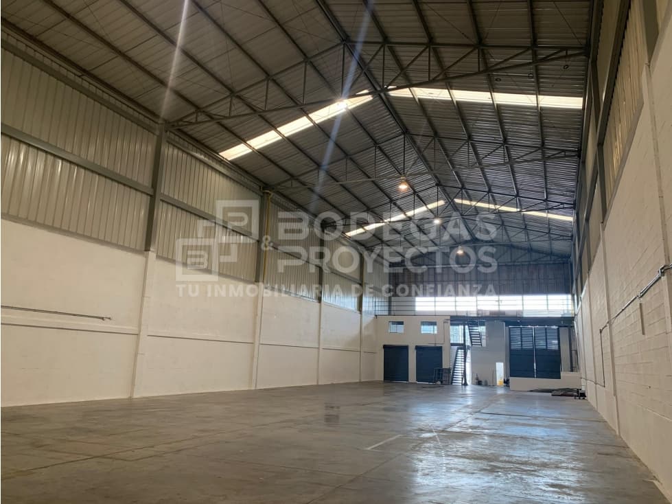 BODEGA DISPONIBLE PARA VENTA EN LA ESTRELLA - 1