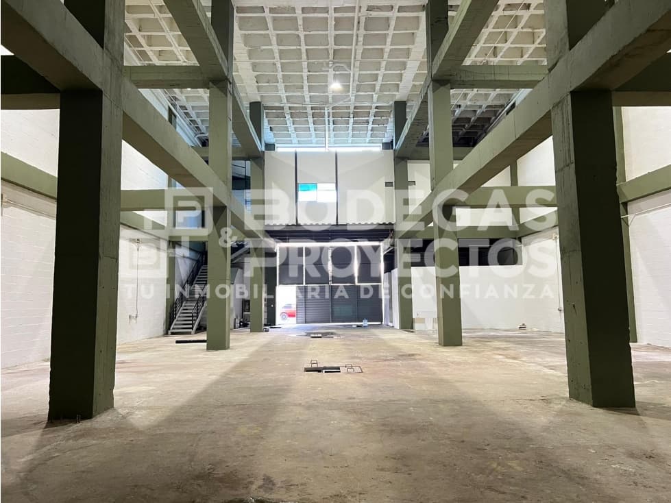 BODEGA DISPONIBLE PARA ARRIENDO EN LA ESTRELLA - 1