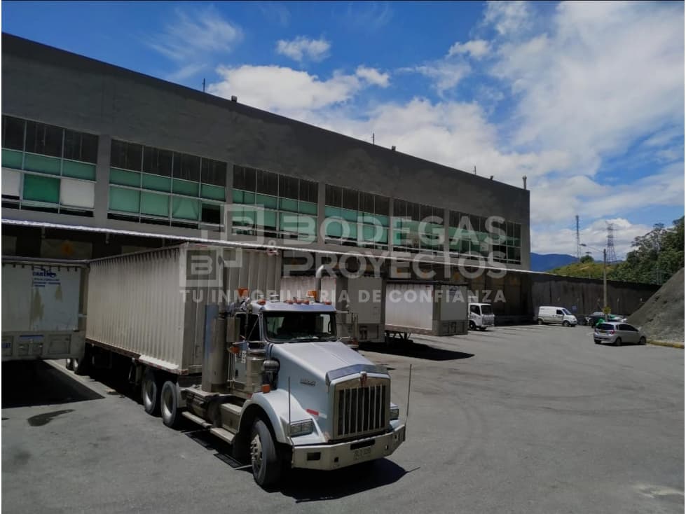 BODEGA DISPONIBLE PARA ARRIENDO EN SABANETA - 1
