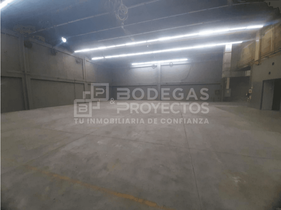 ARRIENDO DE BODEGA DISPONIBLE SECTOR SABANETA - 1