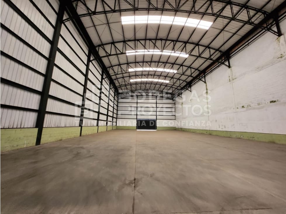 ARRIENDO BODEGA EN CALDAS - 1