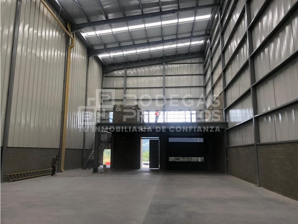 BODEGA PARA ARRIENDO COPACABANA - 1