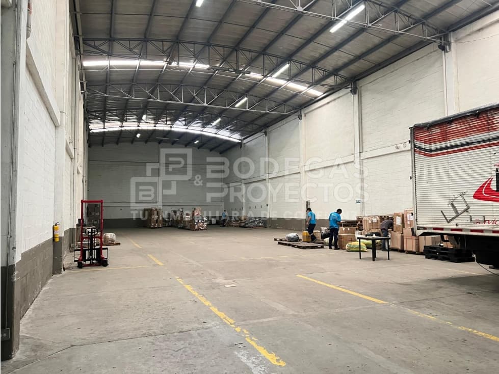 BODEGA DISPONIBLE PARA VENTA EN LA ESTRELLA - 1