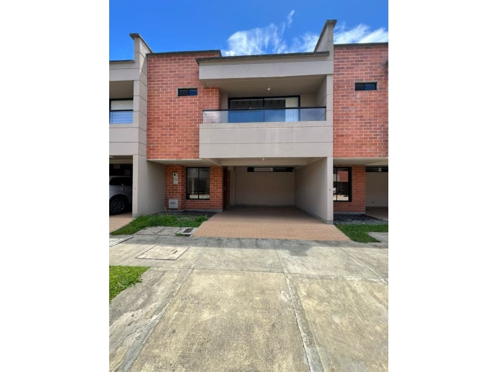 Casa disponible para Arriendo tradicional, la Ceja Sector el Viva - 1